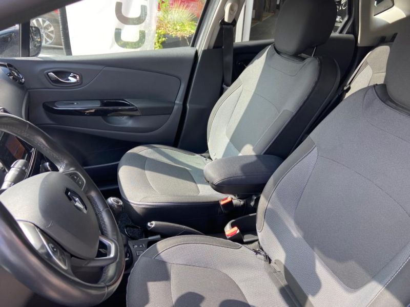 Renault Captur JV 462 D 11